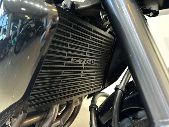 KAWASAKI Z-750 
